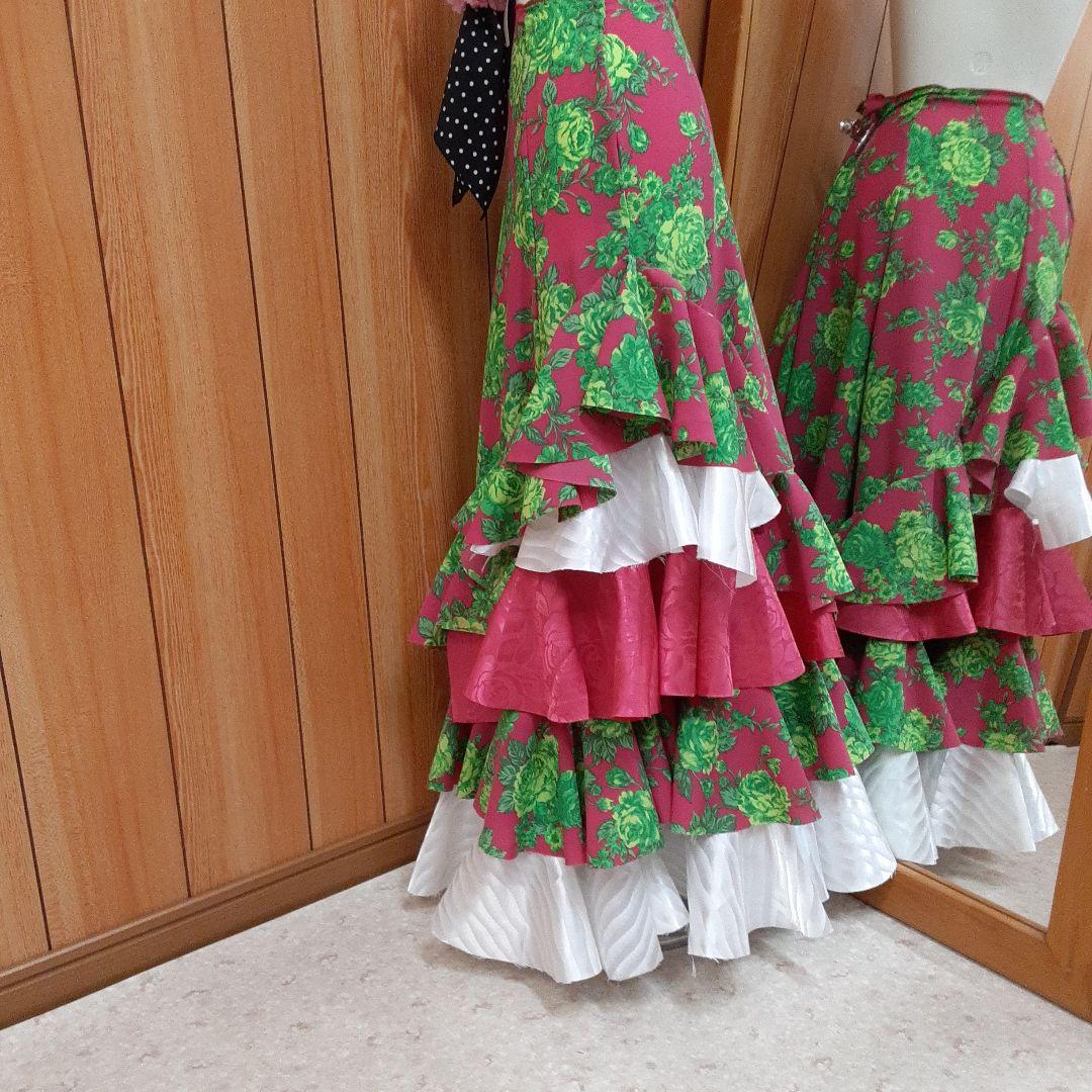 フラメンコ衣装☆ファルダのみ　サテンフリルとジャガード生地が華やかさを加えます♡