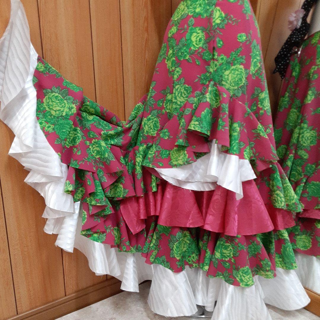 フラメンコ衣装☆ファルダのみ　サテンフリルとジャガード生地が華やかさを加えます♡