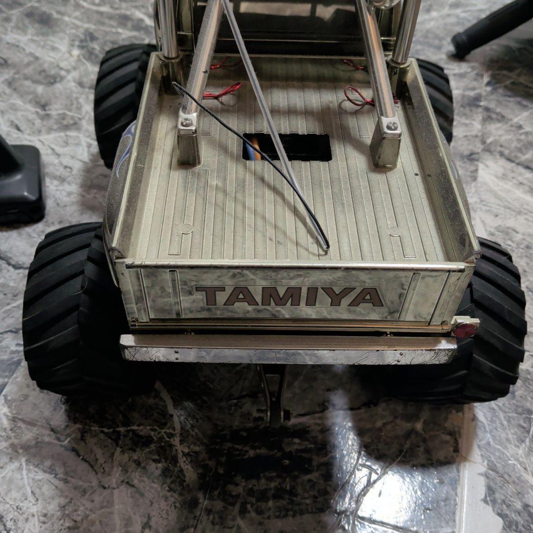 TAMIYAモンスタートラック 7.2vラジコン、スピードかなり早いです。