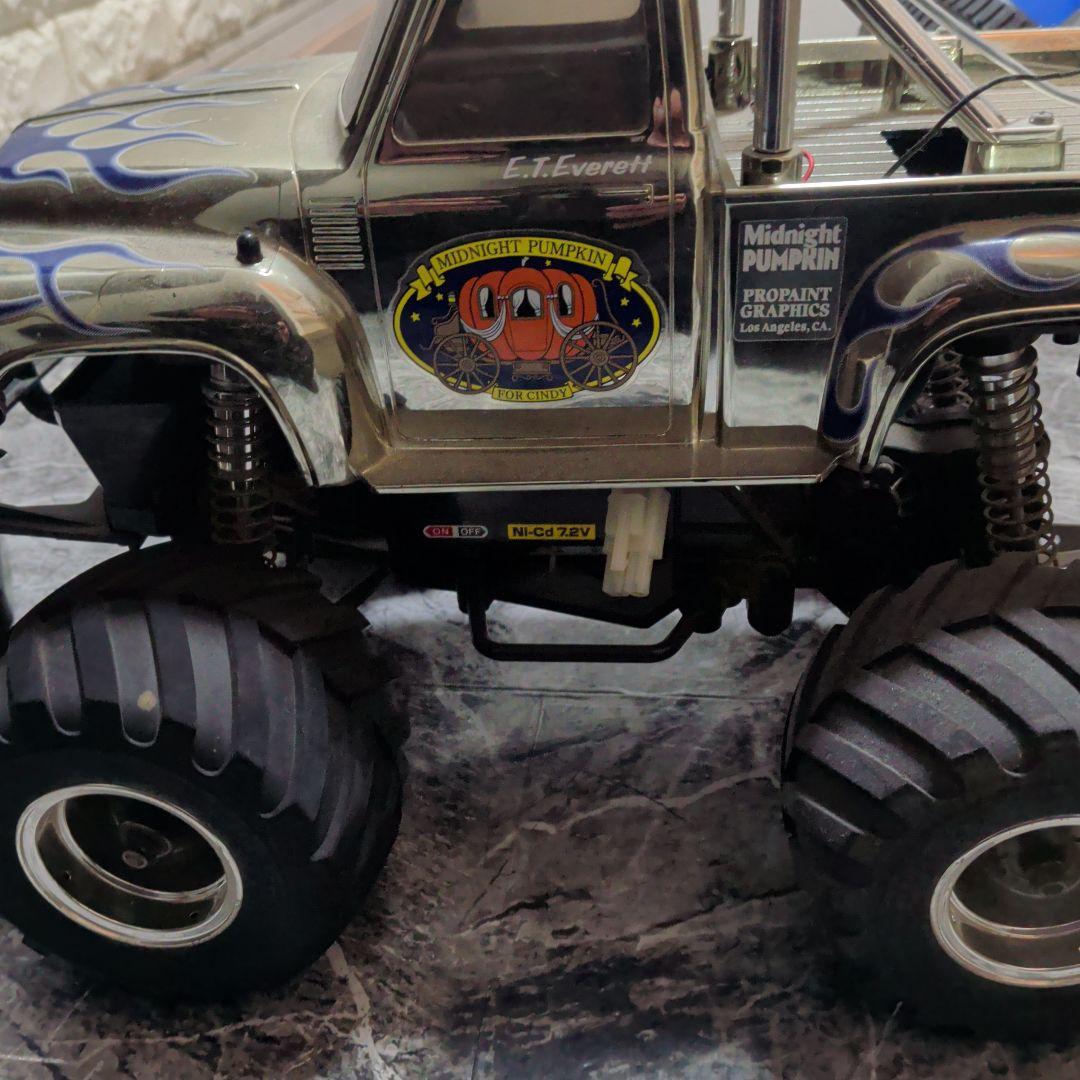 TAMIYAモンスタートラック 7.2vラジコン、スピードかなり早いです。