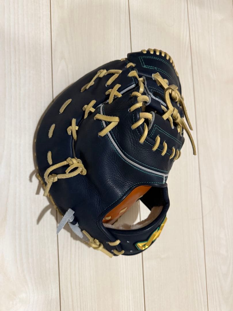 ハタケヤマ 限定 和牛軟式シリーズ 一塁手用 F1型WN-25F1 (お湯揉済)