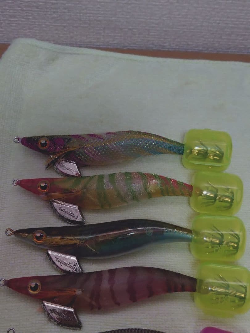 ダイワ　ヤマシタ　シマノ　エギ16本セット　ケース＆カンナカバー付