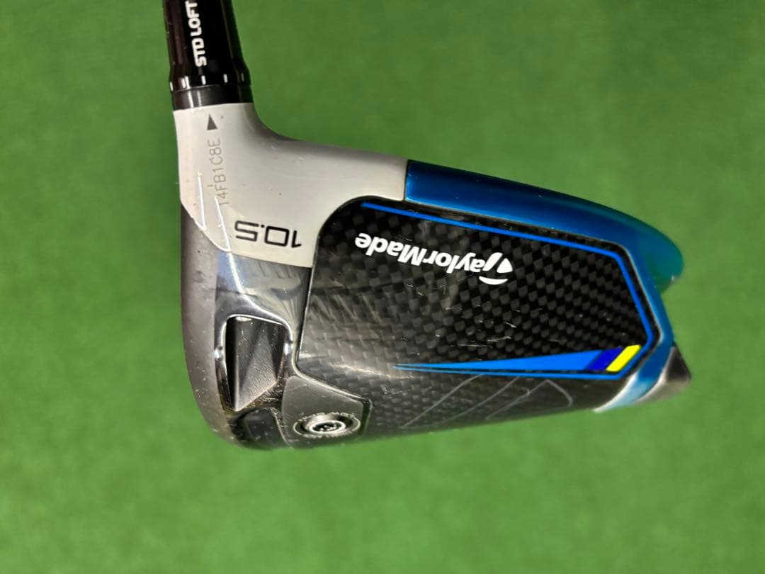 ★名器★TaylorMade SIM2ドライバー10.5°(シャフト・カバー付)