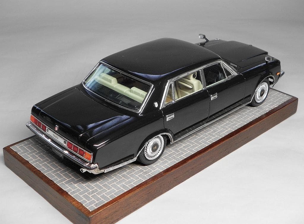 アオシマ　トヨタセンチュリー　VG45