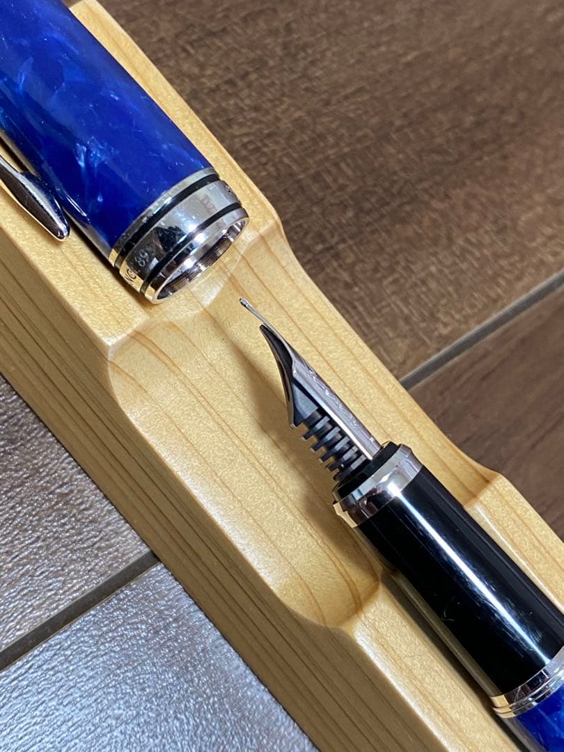 《*え様 パイロット カスタムレガンス89S 万年筆 ブルー　F細字