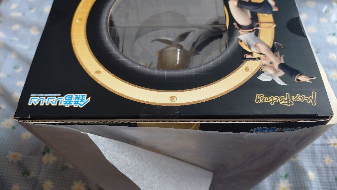 新品未開封　鏡音リン Tony Ver. フィギュア　ボーカロイド　初音ミク