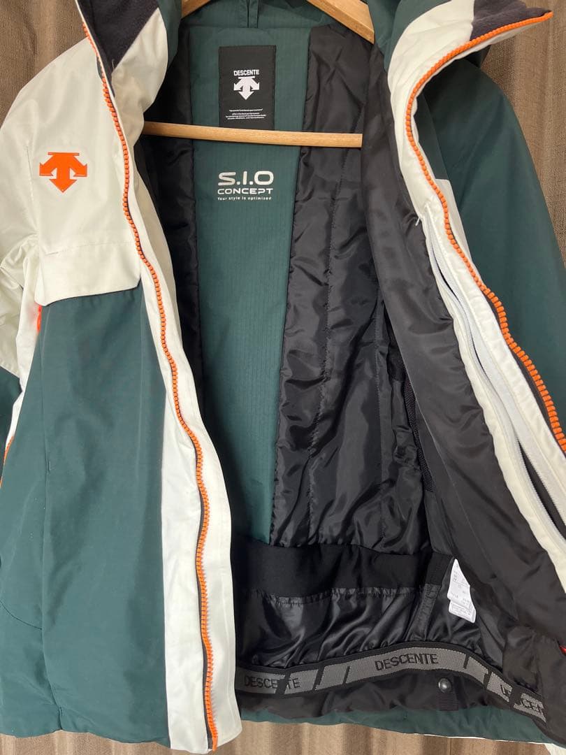 DESCENTE スキーウェア　上下SSサイズ