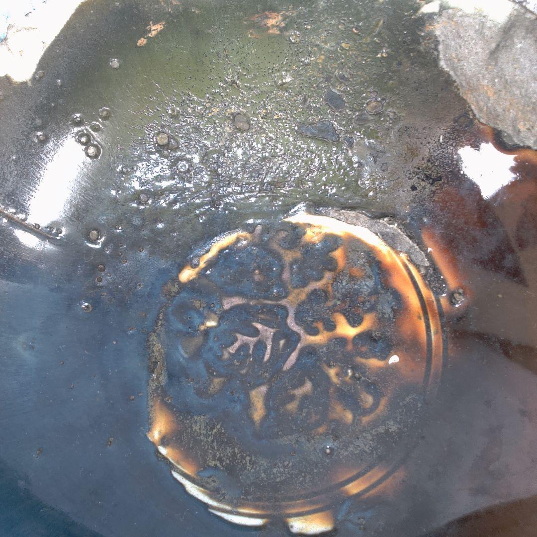 骨董４ 波形デザインの茶碗 発掘？