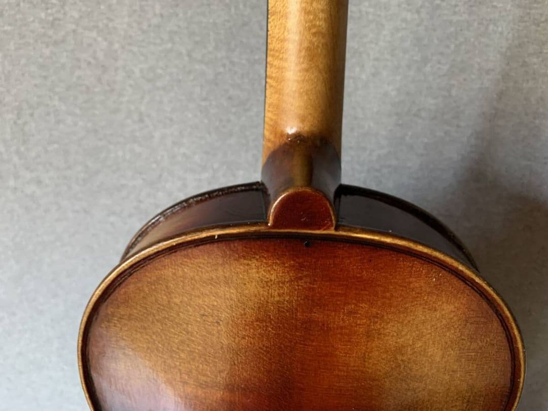 バイオリン本体 ブラウン 木製 アーチ型　4/4