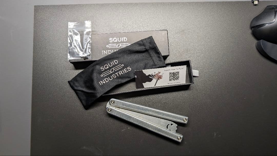 バタフライトレーナー　マットスクイディ-AL　squid industries