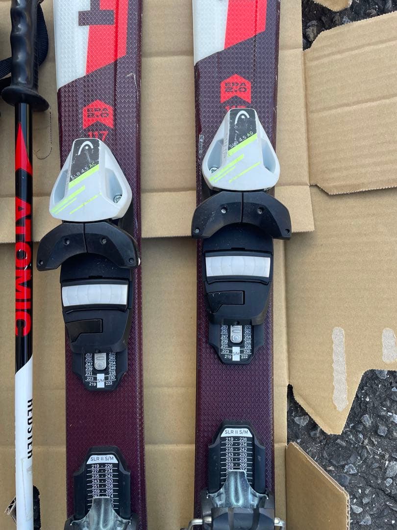 HEAD、ATOMIC ジュニアスキー板+ストック＋ブーツセット