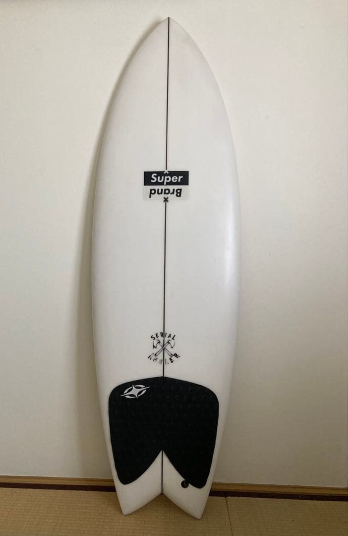 【美品】スーパーブランド サーフボード　シリアルキーラー 5'6\