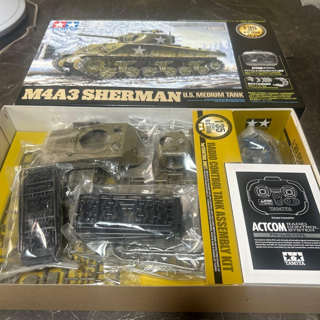 タミヤRC M4A3 SHERMAN U.S. MEDIUM TANK 1/35