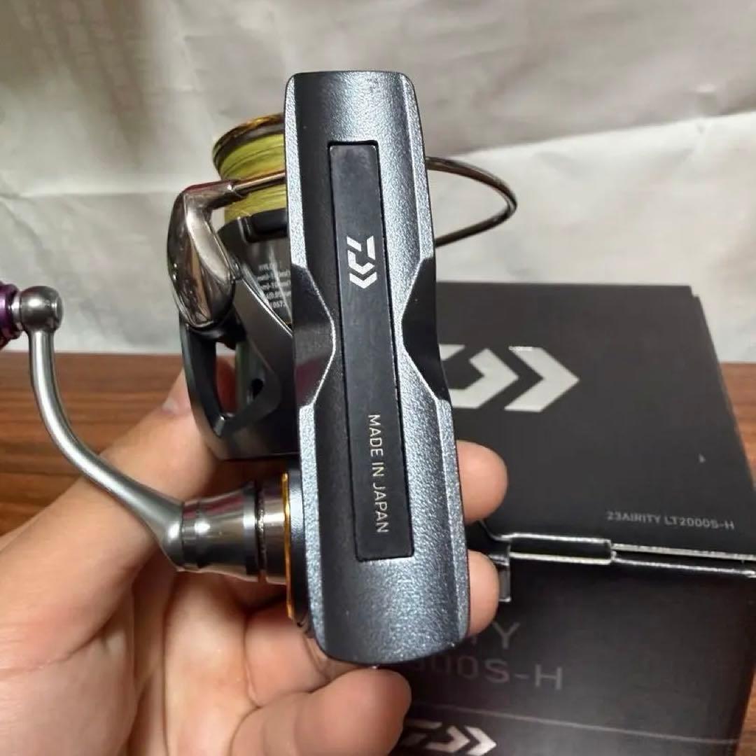 ダイワ 23エアリティ LT2000S-H リブレノブ付き