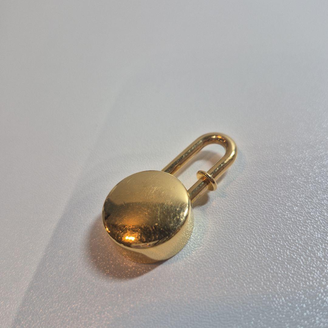 HERMES　2008年　限定　蓮の花　カデナ　保管袋　箱　タグ　付き