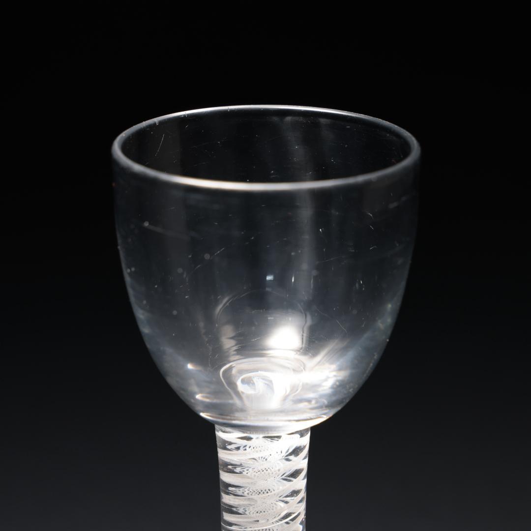 アンティークグラス　オペーク（乳白色）ツイストステム　ゴブレットR1543ダI