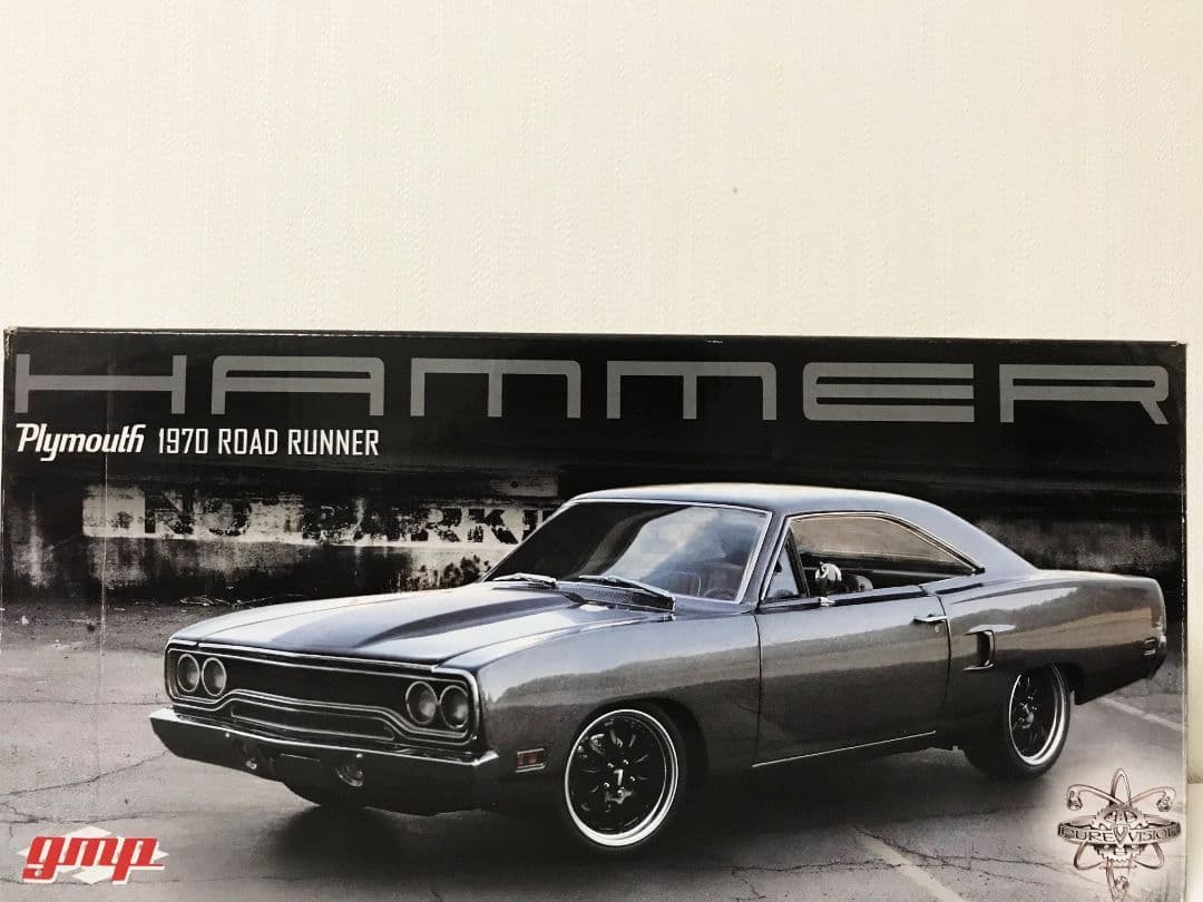 GMP/'70 Plymouthプリムス RoadRunner 1/18