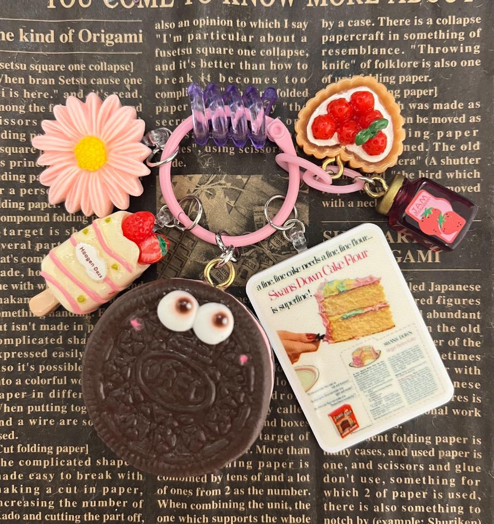 じゃらじゃらキーホルダー　クッキー　いちご　ピンク