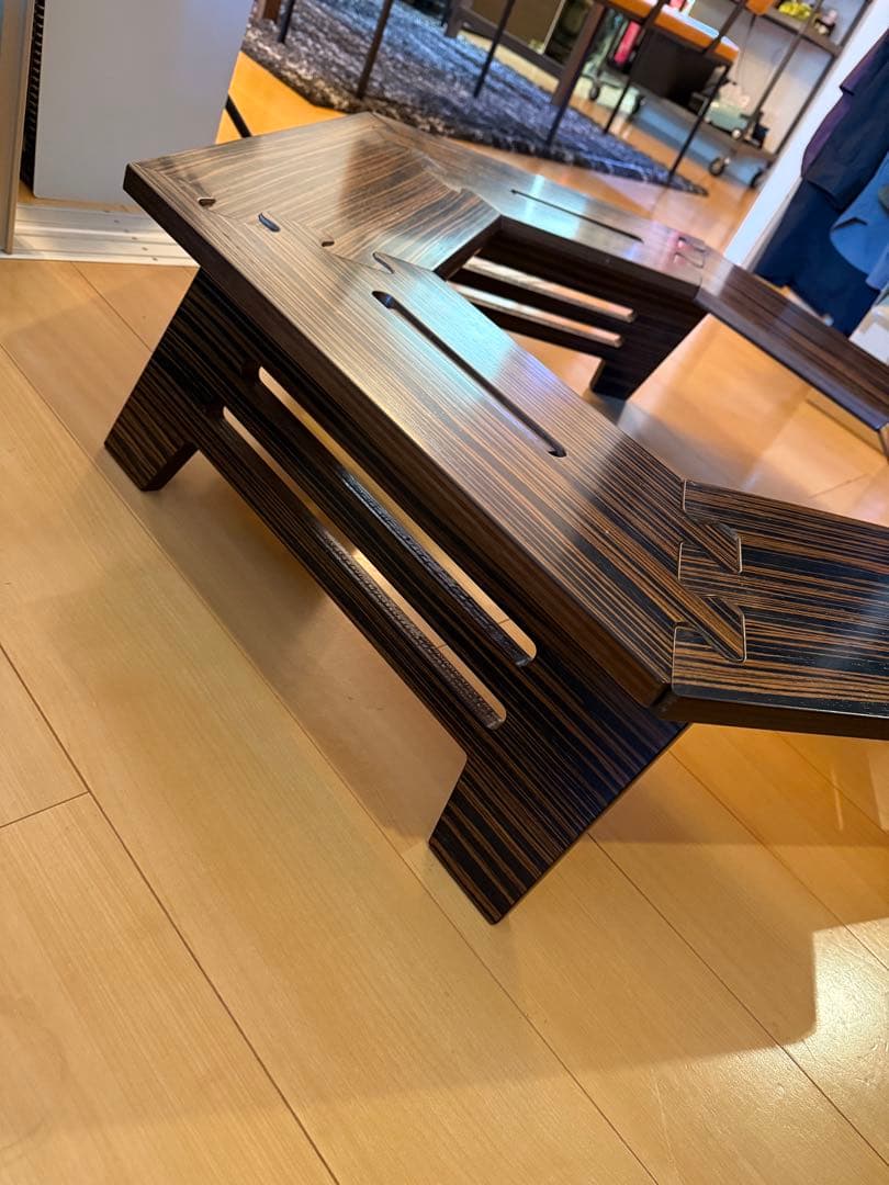 The arth ヘキサテーブル　黒しま次郎　六角テーブル