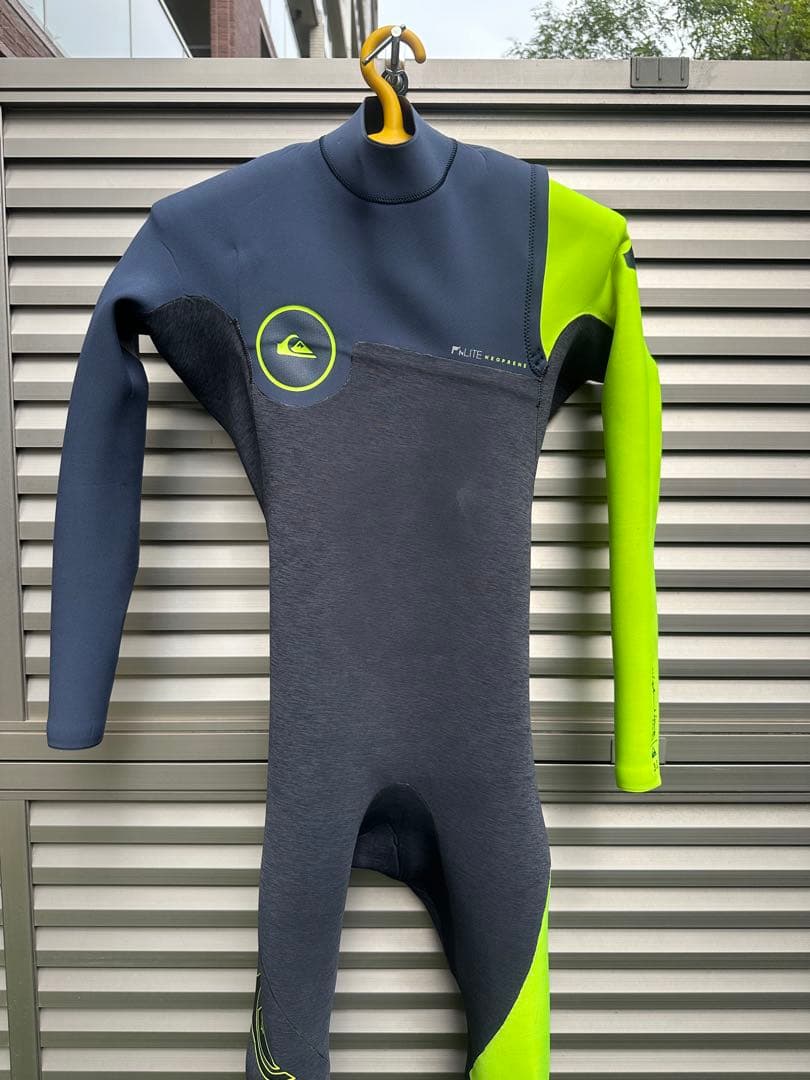 Quiksilver フルスーツ ネイビー/ライム