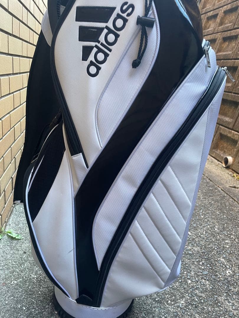 【-1000円値下げ中】早い者勝ちadidasキャディバッグ送料込／即郵送可能