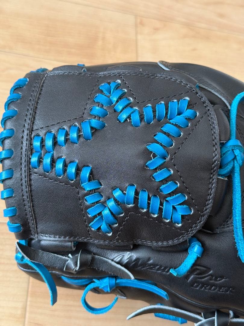 左投げ MizunoPro ミズノプロ 軟式オーダーグローブ　個人名等　刺繍無し