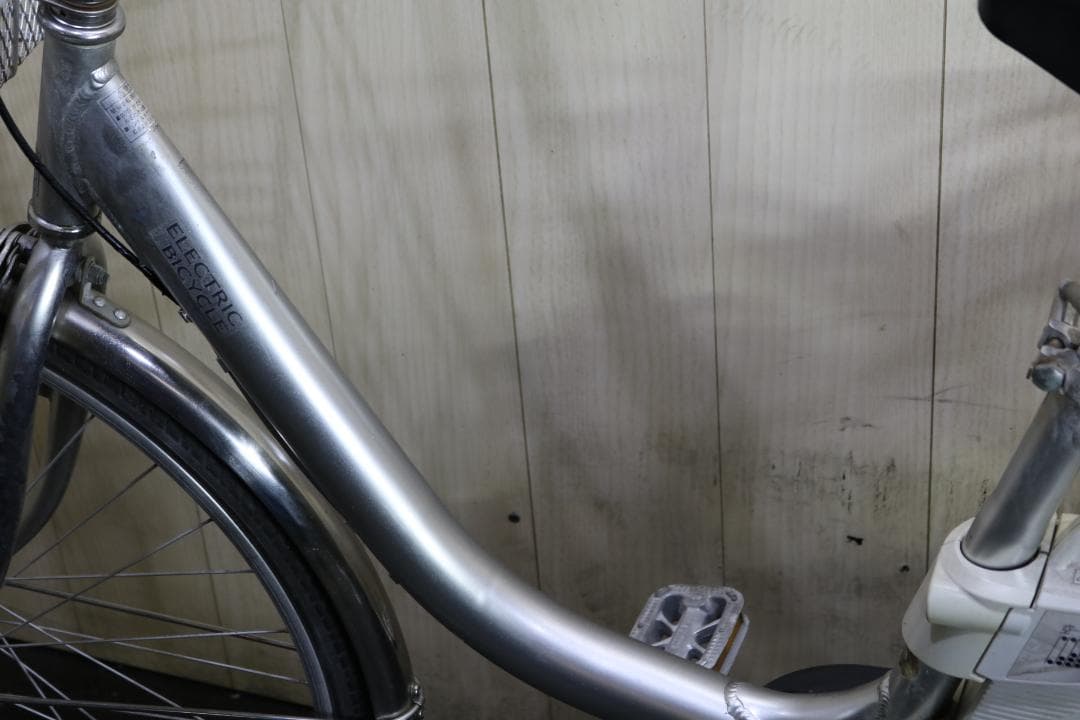 人気良品！パナソニック KE-EHAD63S 26型アルミ 3段 充電器付き