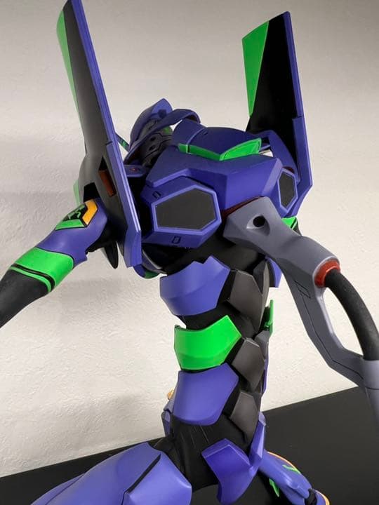 新世紀エヴァンゲリオン初号機　RAH   フィギュア