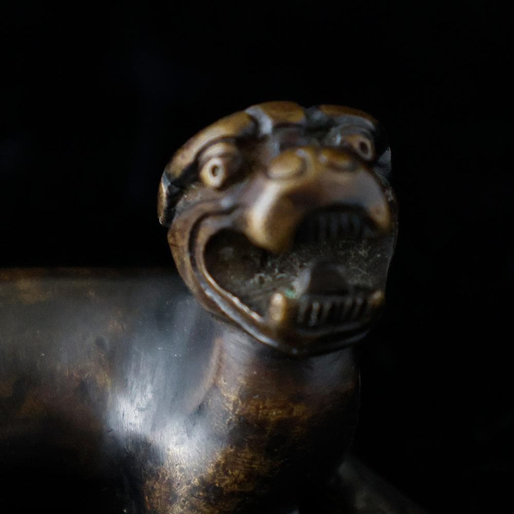 中国美術 時代物 古銅 獅子置物 線香 枕 まくら 銅製 唐物唐銅 高麗李朝