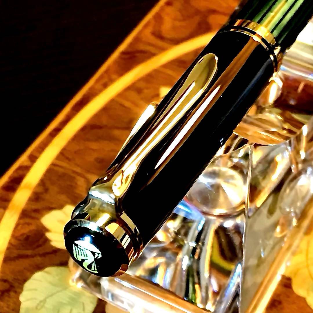 ☆超お勧め☆素晴らしいペリカン万年筆スーベレーンM400（Ｆ)グリーン縞☆極上品