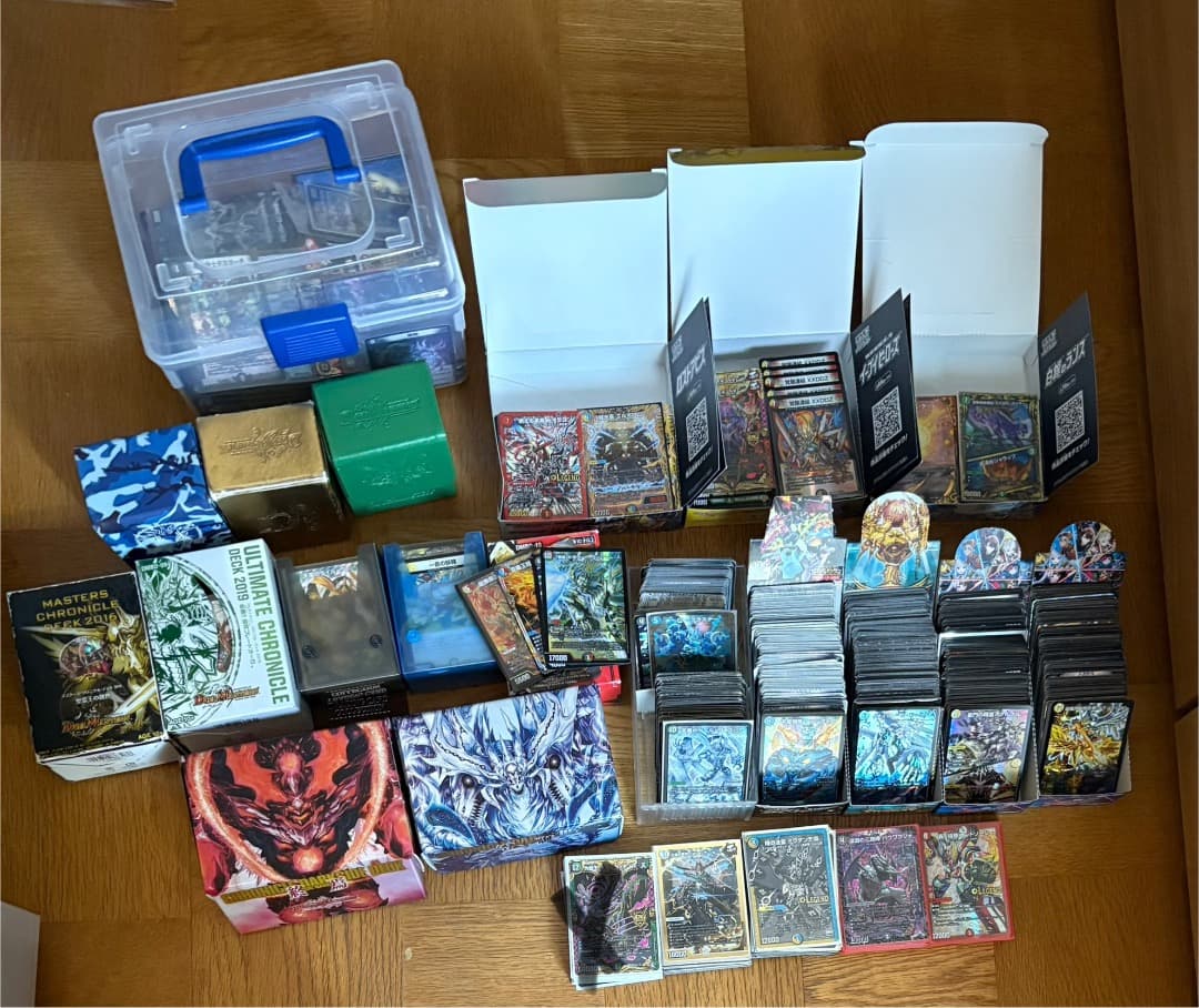 最終値下げ超お得デュエマ引退品、まとめ売り、4デッキ付き、光り物約1000枚