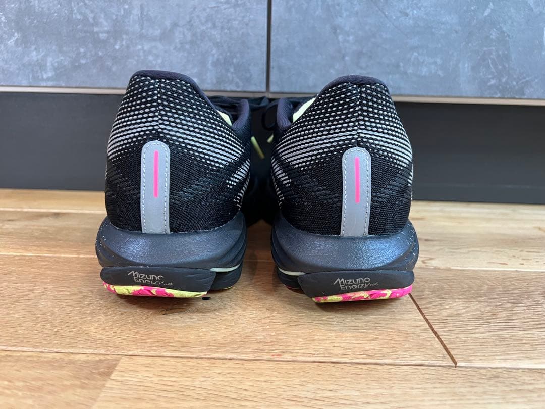 ミズノ ウエーブライダー28 27.5cm