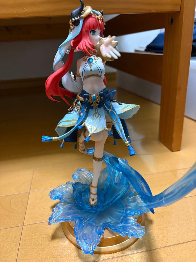 ニィロウフィギュア