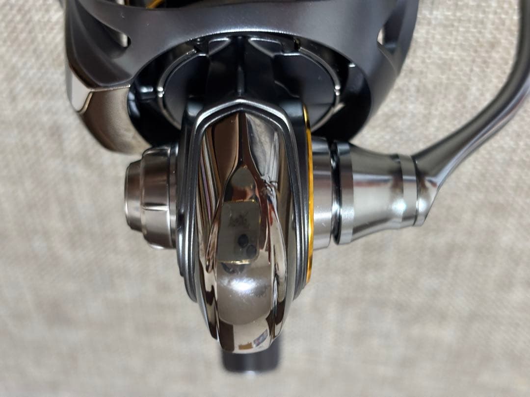 【美品】DAIWA　ダイワ　23エアリティ　LT2500S おまけハンドルノブ付