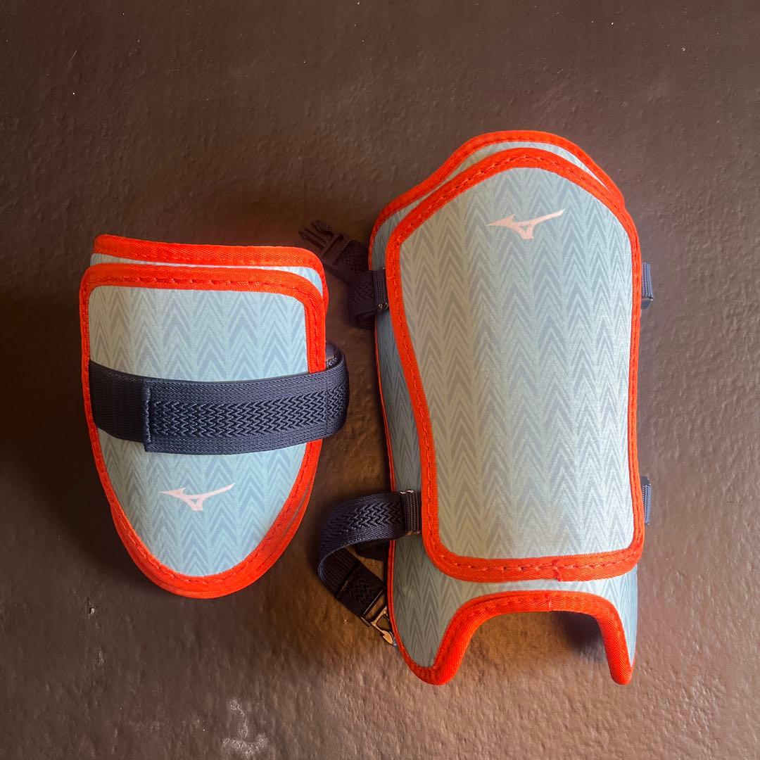 エルボーガード