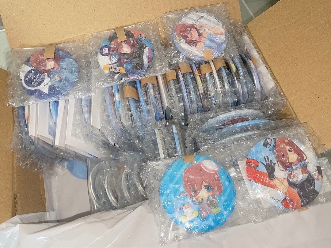 五等分の花嫁 中野三玖 缶バッジセット