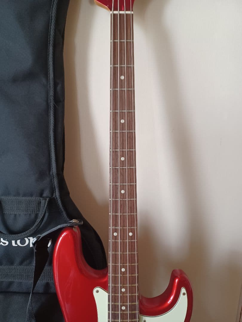 History エレキベース レッド