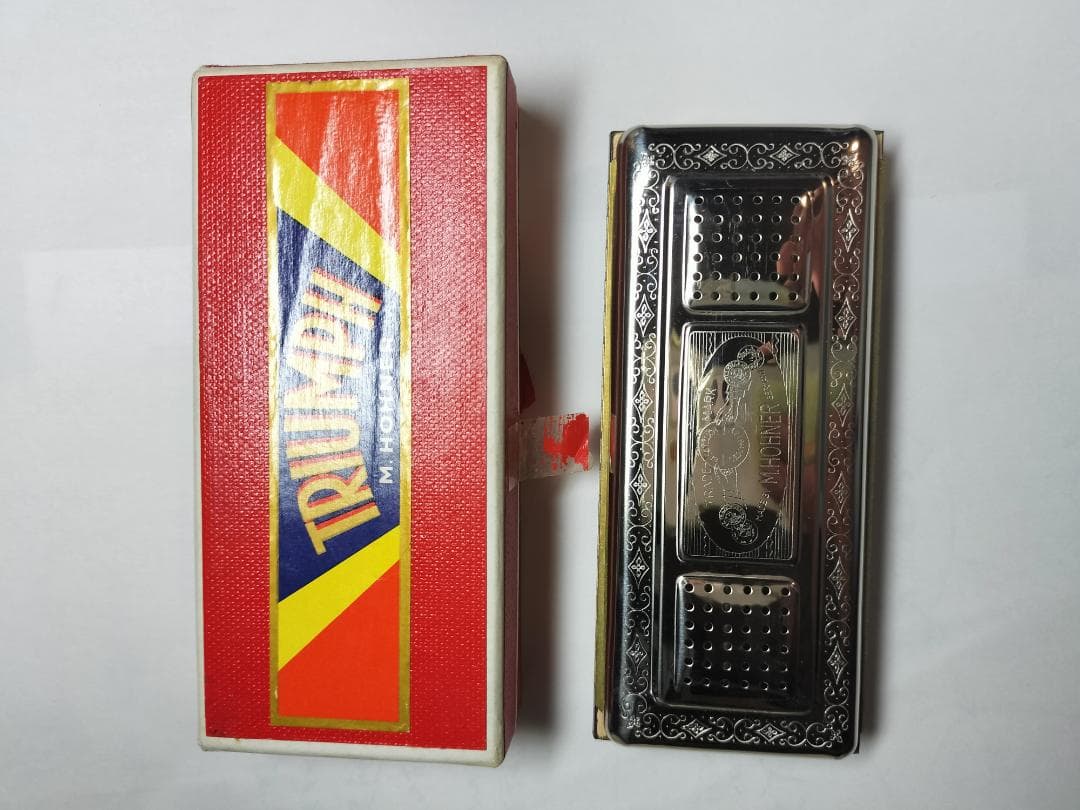 HOHNER 『TRIUMPH』