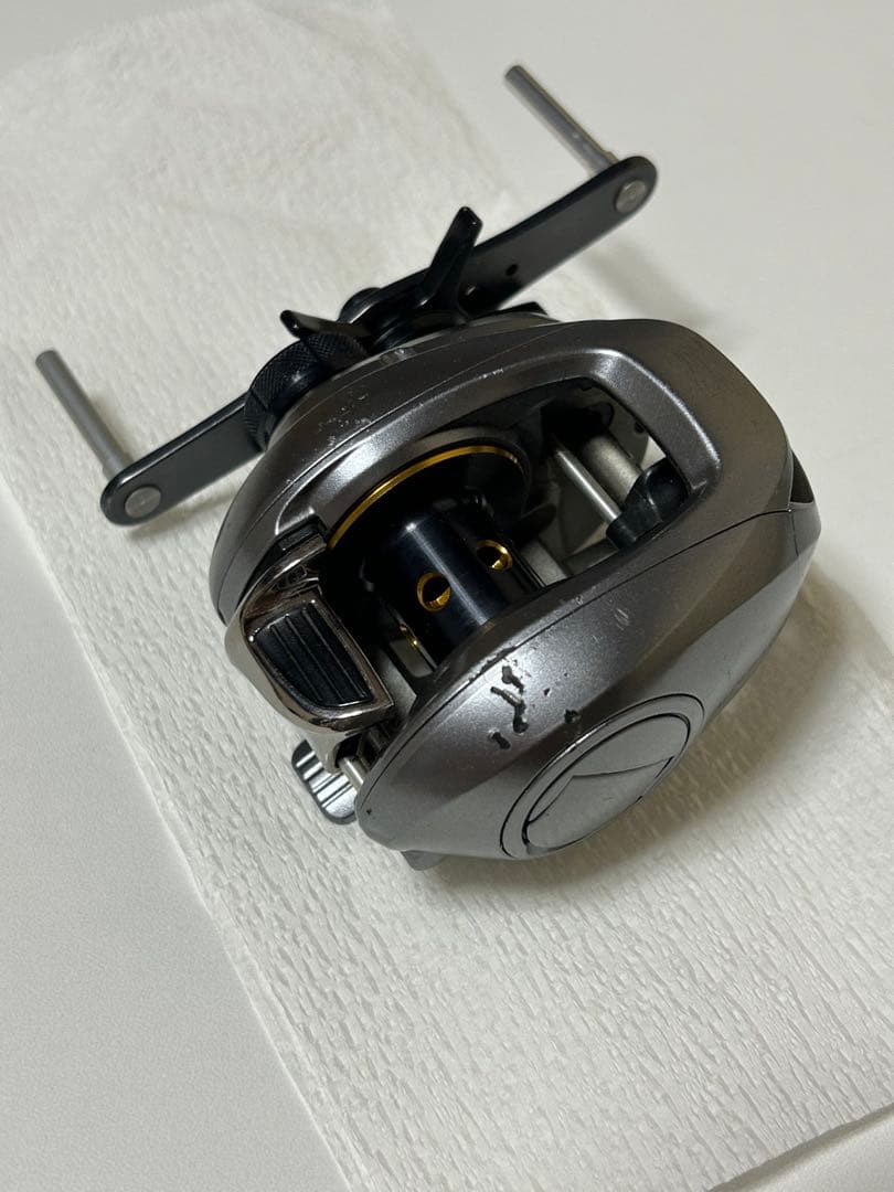 シマノ 09 アルデバラン Mg7 左巻き ハンドルノブ無し