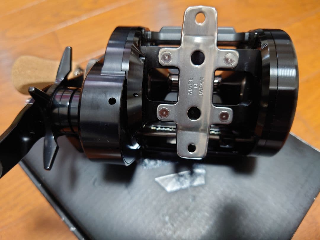 RYOGA SHRAPNEL新品未使用品。 ベイトリール パワーコルクノブ付き