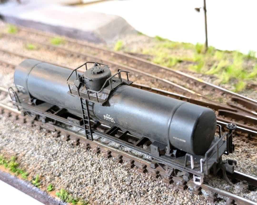 食*ン様 Ｎゲージ・ジオラマ展示台【昭和の貨車留置線】※タンク貨車付き！