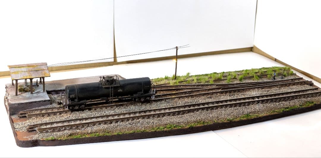 食*ン様 Ｎゲージ・ジオラマ展示台【昭和の貨車留置線】※タンク貨車付き！