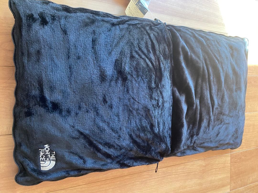 新品未使用のザ、ノースフェイスコージーキャンプクッション最終値下げ