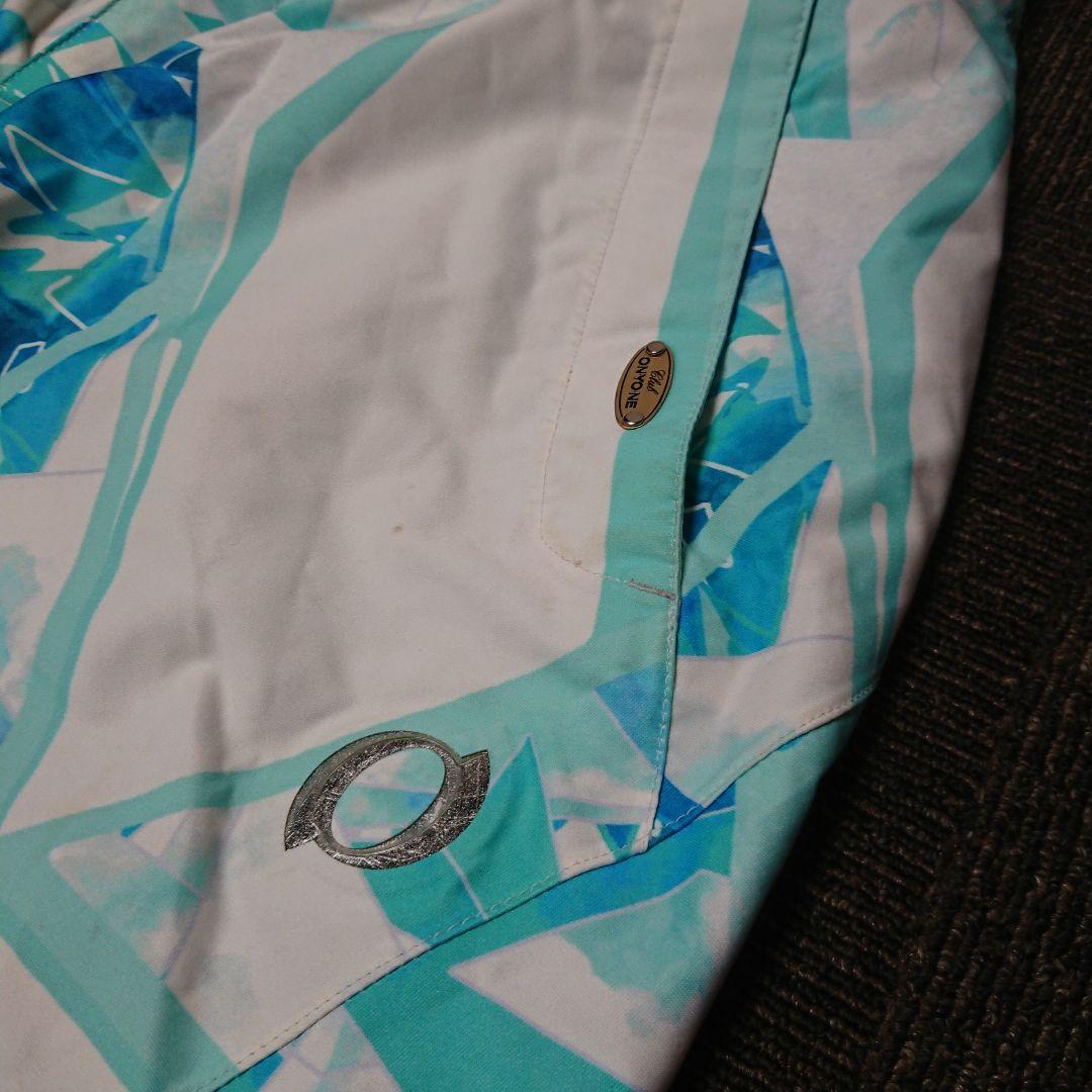 送料無料【ONYONE】訳有り 総柄スキーウェア上下セットアップ L/L