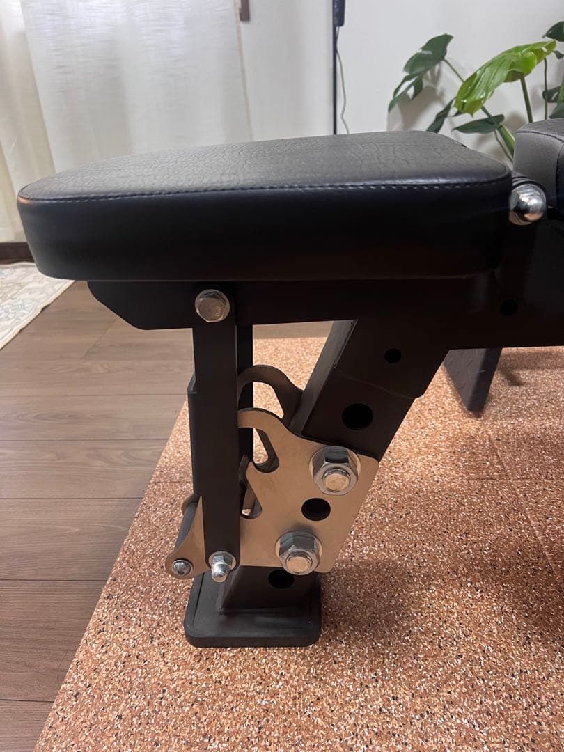 調整可能トレーニングベンチ 黒