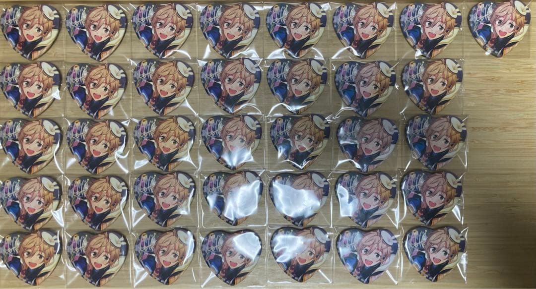 真白友也 缶バッジ