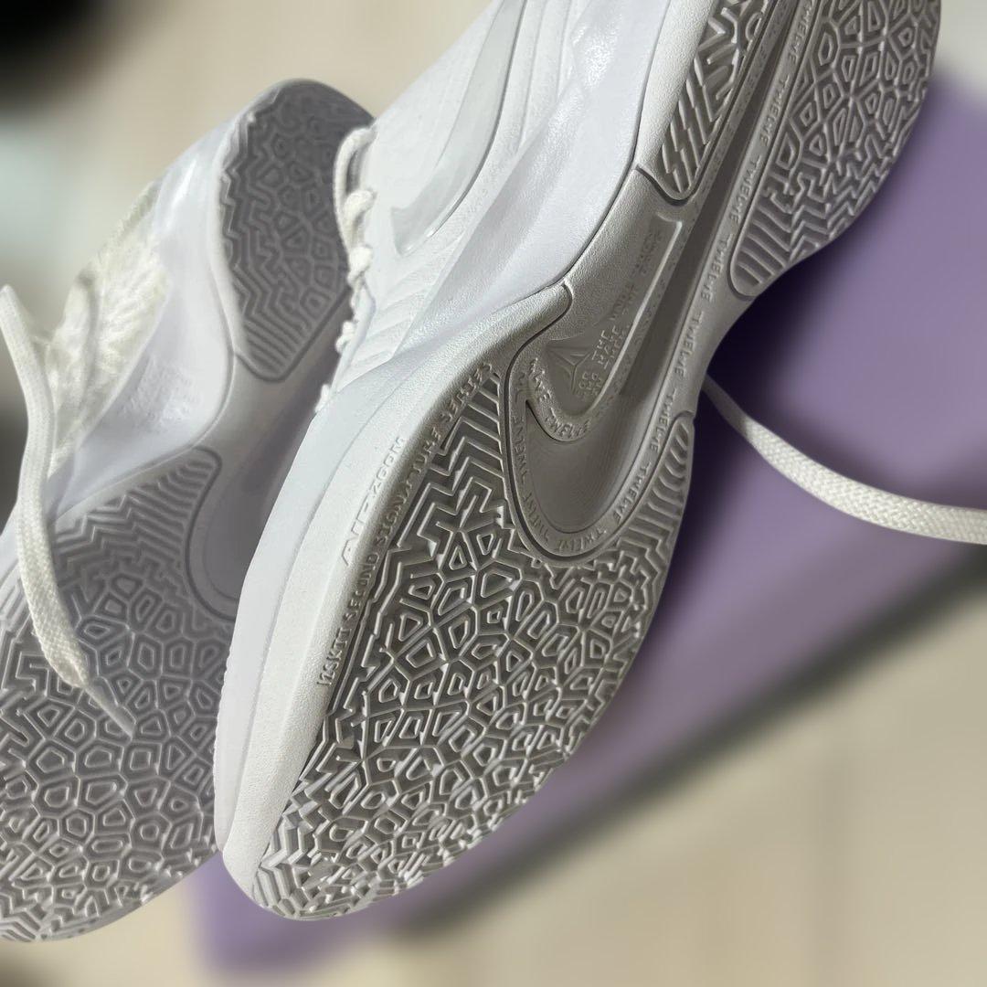 Nike バスケットボールシューズ ホワイト　NK JA2