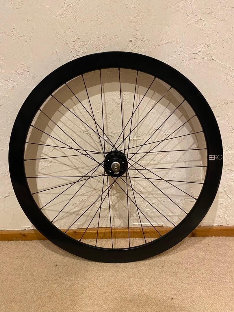 700c H PLUS SON eerofgfsピスト　リア