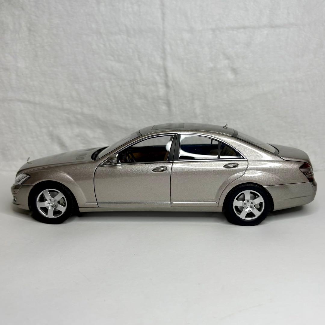 オートアート メルセデス ベンツ Sクラス W221 1/18 ディーラー特注品