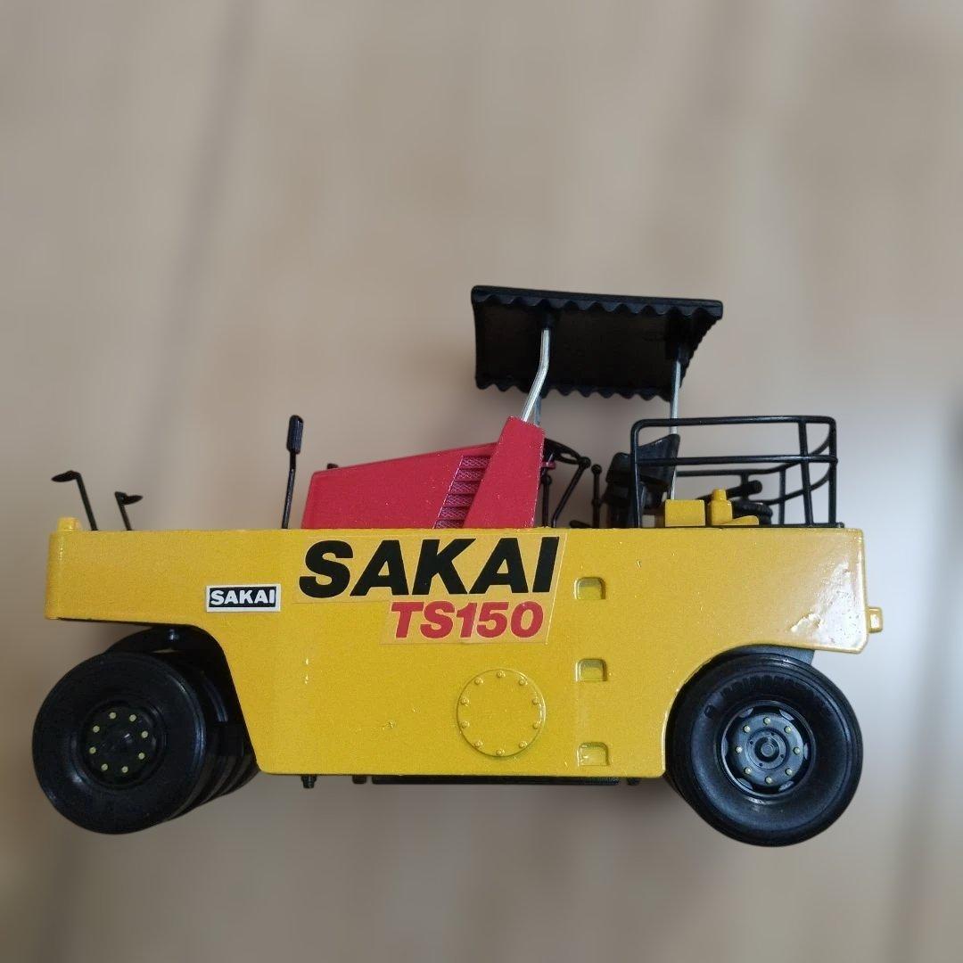 ダイキャストミニカー 酒井タイヤローラ、油圧式ショベル　2台